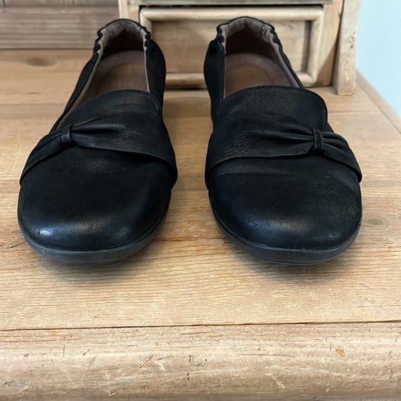 Dansko Karen Loafer Burnished Black Nubuck Leather Bow Ruching Size EU 40 9.5-10 - Picture 3 of 11